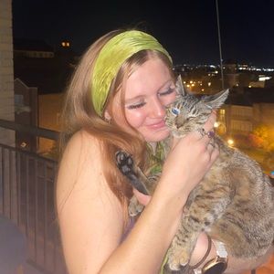 Meet your Posher, Haley